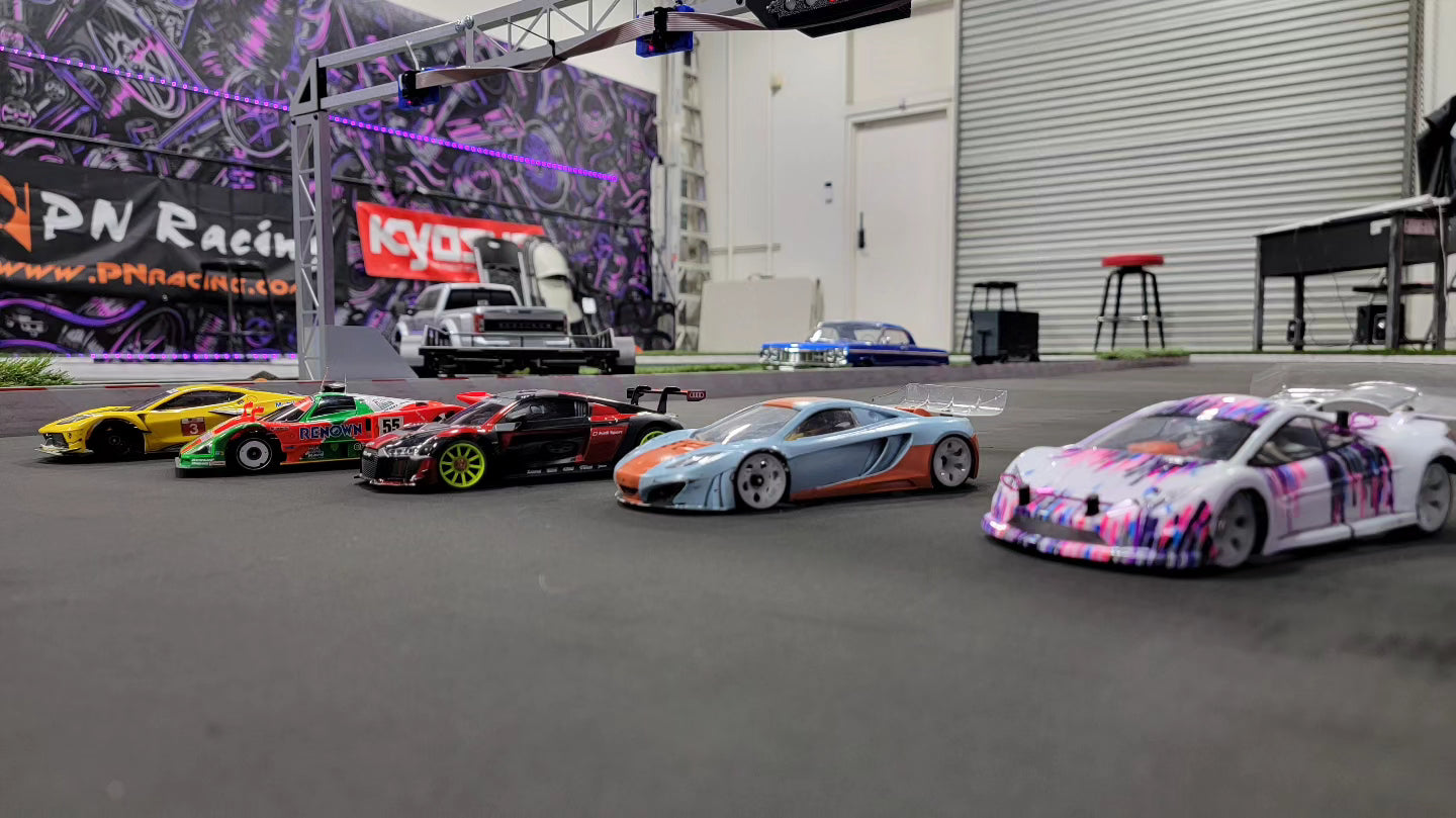 1:28th Scale Race